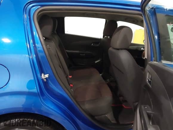 2017 Chevrolet Sonic LT с VIN 1G1JD6SB7H4125178, выставлен на аукционе IAAI как лот 41576971 с пробегом 63 154 миль миль и . История ставок и продаж доступна на DreamBid. Изображение 8.