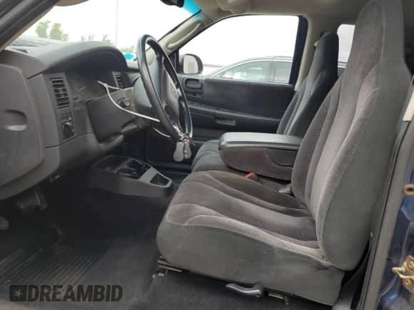2001 Dodge Dakota с VIN 1B7GL22X51S315507, выставлен на аукционе Copart как лот 81215575 с пробегом 159 203 миль миль и Чистый • Clean title. История ставок и продаж доступна на DreamBid. Изображение 7.