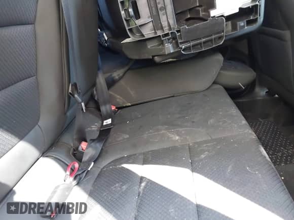 2021 Chevrolet TrailBlazer RS z VIN KL79MUSL3MB033835, wystawiony jako IAAI lot #42389303 z przebiegiem 63 820 mil mil oraz . Historia ofert i sprzedaży dostępna na DreamBid. Obrazek 8.