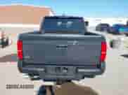 2025 Toyota Tacoma SR с VIN 3TYKD5HN0ST034194, выставлен на аукционе IAAI как лот 43437379 с пробегом 1 238 миль миль и . История ставок и продаж доступна на DreamBid. Изображение 17.