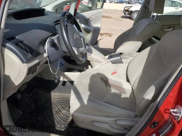 2012 Toyota Prius One с VIN JTDKN3DU1C5498788, выставлен на аукционе Copart как лот 89730305 с пробегом 234 148 миль миль и Чистый • Clean title. История ставок и продаж доступна на DreamBid. Изображение 7.