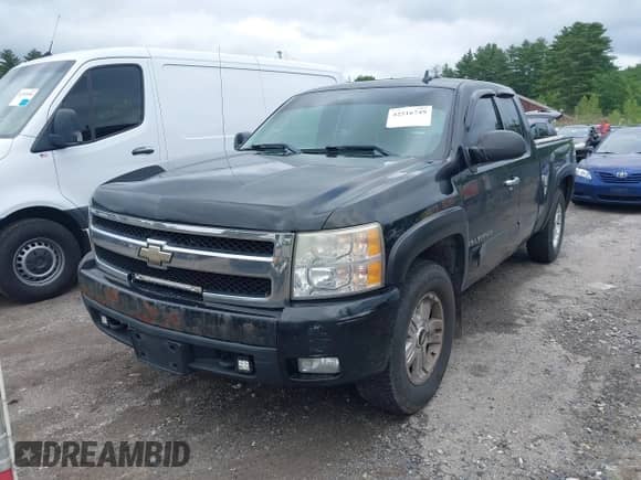 2007 Chevrolet Silverado 1500 Work Truck с VIN 1GCEK19J07Z565520, выставлен на аукционе IAAI как лот 42516749 с пробегом 242 910 миль миль и . История ставок и продаж доступна на DreamBid. Изображение 17.
