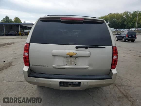 2013 Chevrolet Suburban LS с VIN 1GNSKHE78DR328007, выставлен на аукционе Copart как лот 81045885 с пробегом 137 836 миль миль и Списание • Salvage title. История ставок и продаж доступна на DreamBid. Изображение 6.