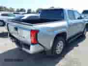 2024 Toyota Tacoma SR5 с VIN 3TMLB5JN6RM032170, выставлен на аукционе IAAI как лот 42346349 с пробегом 2 699 миль миль и . История ставок и продаж доступна на DreamBid. Изображение 4.