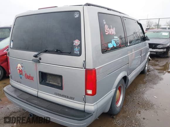 1998 Chevrolet Astro с VIN 1GNDM19WXWB175296, выставлен на аукционе IAAI как лот 41867662 с пробегом 217 337 миль миль и . История ставок и продаж доступна на DreamBid. Изображение 4.