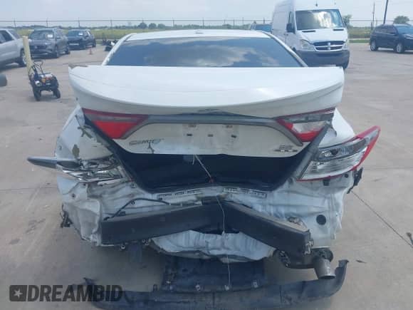 2016 Toyota Camry XLE with VIN 4T1BF1FK4GU146891, listed as a IAAI auction lot 43075644 with 97,907 mi miles and . Bid and sale history available at DreamBid. Image 16.