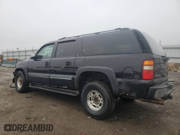 2002 Chevrolet Suburban LT с VIN 3GNGK26U62G171646, выставлен на аукционе Copart как лот 43416375 с пробегом 233 392 миль миль и Списание • Salvage title. История ставок и продаж доступна на DreamBid. Изображение 2.