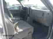 2000 GMC Sierra 1500 SLE z VIN 1GTEC19T0YZ300810, wystawiony jako IAAI lot #42471227 z przebiegiem Nie podano mil oraz . Historia ofert i sprzedaży dostępna na DreamBid. Obrazek 5.