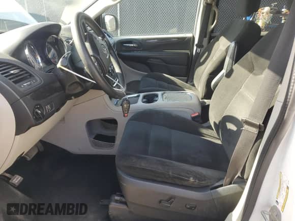 2016 Dodge Grand Caravan SXT z VIN 2C4RDGCG7GR375994, wystawiony jako Copart lot #90061895 z przebiegiem 97 831 mil mil oraz Czysty tytuł • Clean title. Historia ofert i sprzedaży dostępna na DreamBid. Obrazek 7.