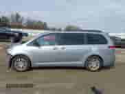 2013 Toyota Sienna XLE AAS with VIN 5TDYK3DC1DS392332, listed as a IAAI auction lot 40968544 with 129,081 mi miles and . Bid and sale history available at DreamBid. Image 15.