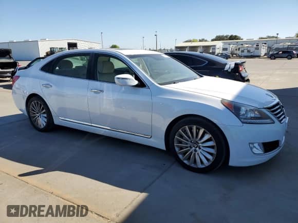 2015 Hyundai Equus Ultimate z VIN KMHGH4JH2FU095077, wystawiony jako Copart lot #71481054 z przebiegiem 111 373 mil mil oraz Szkoda całkowita • Salvage title. Historia ofert i sprzedaży dostępna na DreamBid. Obrazek 4.