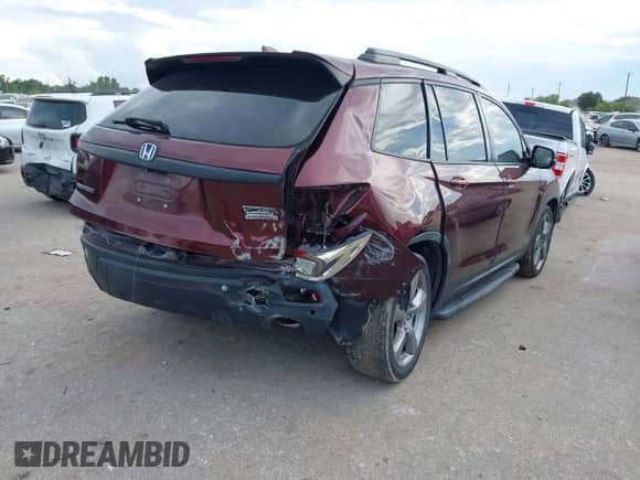 2019 Honda Passport Touring with VIN 5FNYF7H95KB004417, listed as a IAAI auction lot 42551496 with 62,948 mi miles and . Bid and sale history available at DreamBid. Image 4.