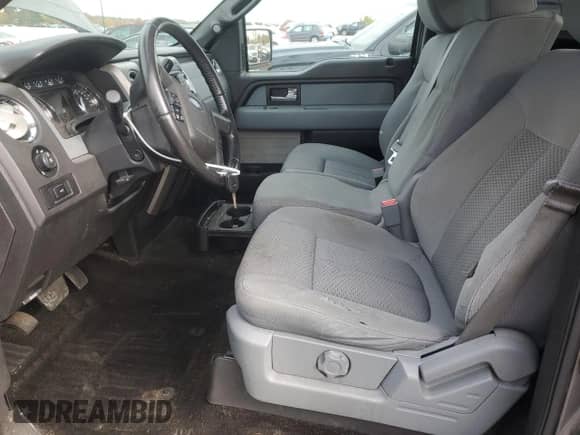 2014 Ford F-150 XLT z VIN 1FTNF1EF8EKD02851, wystawiony jako Copart lot #86785615 z przebiegiem 171 070 mil mil oraz Czysty tytuł • Clean title. Historia ofert i sprzedaży dostępna na DreamBid. Obrazek 7.