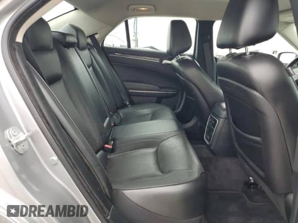 2018 Chrysler 300 Limited с VIN 2C3CCAEG7JH194155, выставлен на аукционе Copart как лот 46932554 с пробегом 48 504 миль миль и Списание • Salvage title. История ставок и продаж доступна на DreamBid. Изображение 10.