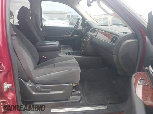 2007 Chevrolet Tahoe LTZ с VIN 1GNFC13027R266393, выставлен на аукционе IAAI как лот 42478242 с пробегом 236 051 миль миль и . История ставок и продаж доступна на DreamBid. Изображение 5.