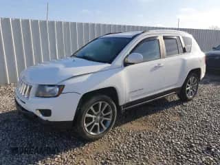 2017 Jeep Compass Latitude с VIN 1C4NJCEA9HD130529, выставлен на аукционе Copart как лот 52049285 с пробегом 82 338 миль миль и Списание • Salvage title. История ставок и продаж доступна на DreamBid. Изображение 1.