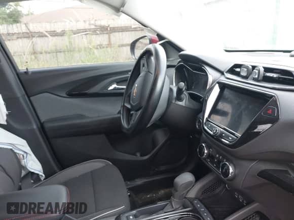 2021 Chevrolet TrailBlazer LT с VIN KL79MRSL4MB040984, выставлен на аукционе IAAI как лот 42948032 с пробегом 67 712 миль миль и . История ставок и продаж доступна на DreamBid. Изображение 5.
