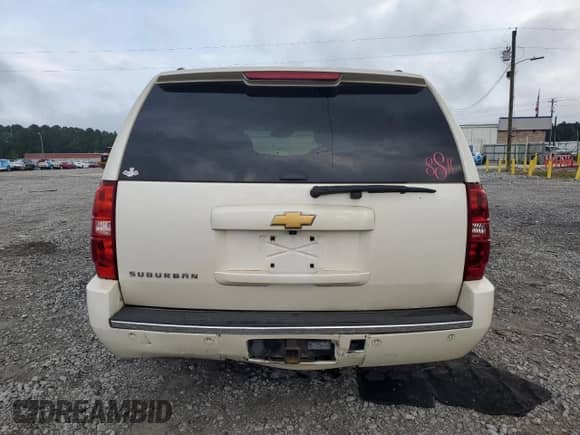 2014 Chevrolet Suburban LTZ with VIN 1GNSCKE03ER144835, listed as a Copart auction lot 69907935 with 196,941 mi miles and Salvage title. Bid and sale history available at DreamBid. Image 6.