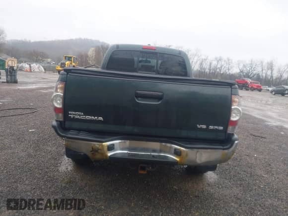 2010 Toyota Tacoma with VIN 5TEMU4FN9AZ673418, listed as a IAAI auction lot 42001308 with 127,453 mi miles and . Bid and sale history available at DreamBid. Image 17.