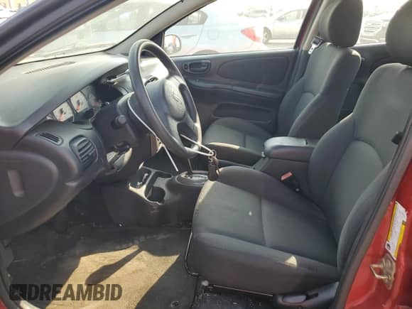 2005 Dodge Neon SXT z VIN 1B3ES56C45D110694, wystawiony jako Copart lot #69979824 z przebiegiem 85 735 mil mil oraz Szkoda całkowita • Salvage title. Historia ofert i sprzedaży dostępna na DreamBid. Obrazek 7.