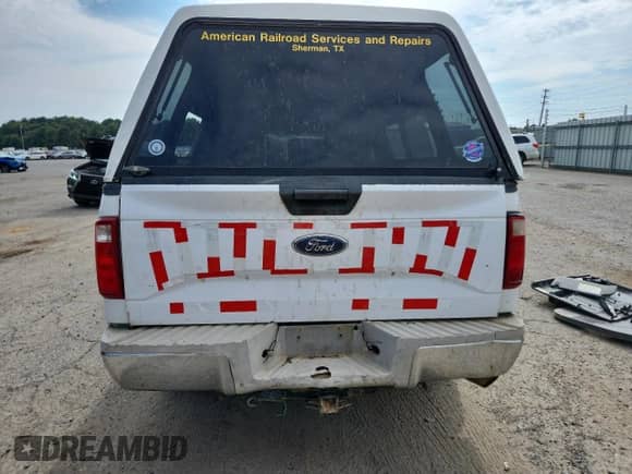 2011 Ford F-250 XL с VIN 1FT7W2A6XBEA35677, выставлен на аукционе Copart как лот 70327525 с пробегом Не указан миль и Списание • Salvage title. История ставок и продаж доступна на DreamBid. Изображение 6.