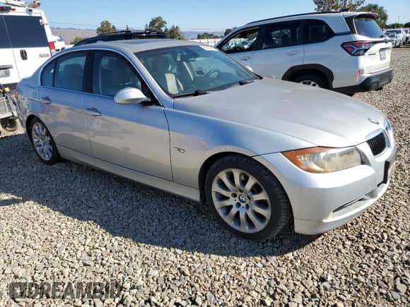 2006 BMW 3 Series 330i с VIN WBAVB33516PS10502, выставлен на аукционе Copart как лот 89643345 с пробегом 131 619 миль миль и Чистый • Clean title. История ставок и продаж доступна на DreamBid. Изображение 4.