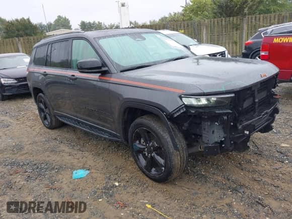 2023 Jeep Grand Cherokee Limited z VIN 1C4RJKBG9P8702355, wystawiony jako IAAI lot #43134647 z przebiegiem 48 888 mil mil oraz . Historia ofert i sprzedaży dostępna na DreamBid. Obrazek 1.