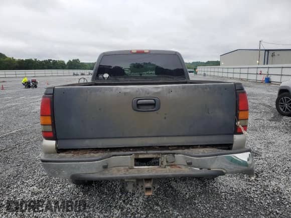 2004 GMC Sierra 1500 SLT z VIN 1GTEK19T14Z146489, wystawiony jako Copart lot #66932135 z przebiegiem 332 391 mil mil oraz Szkoda całkowita • Salvage title. Historia ofert i sprzedaży dostępna na DreamBid. Obrazek 6.