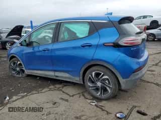 2023 Chevrolet Bolt EV 2LT z VIN 1G1FX6S07P4155789, wystawiony jako Copart lot #69790773 z przebiegiem 5 305 mil mil oraz . Historia ofert i sprzedaży dostępna na DreamBid. Obrazek 2.