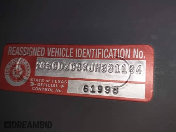 2018 Dodge Challenger SRT Hellcat Widebody with VIN 2C3CDZC9XJH331184, listed as a IAAI auction lot 41531053 with 51,465 mi miles and . Bid and sale history available at DreamBid. Image 9.