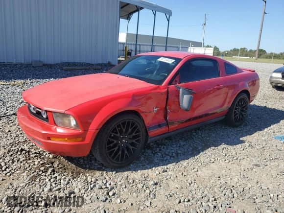 2009 Ford Mustang z VIN 1ZVHT80NX95127890, wystawiony jako Copart lot #80104455 z przebiegiem 168 384 mil mil oraz Szkoda całkowita • Salvage title. Historia ofert i sprzedaży dostępna na DreamBid. Obrazek 1.