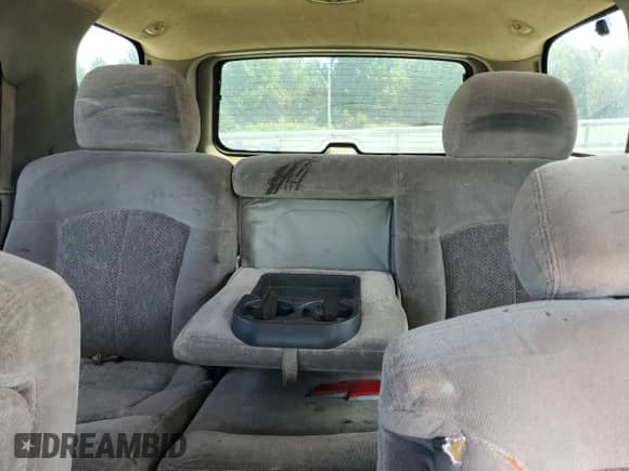 2001 Chevrolet Tahoe LS с VIN 1GNEC13TX1R162313, выставлен на аукционе Copart как лот 69262515 с пробегом 301 492 миль миль и Списание • Salvage title. История ставок и продаж доступна на DreamBid. Изображение 10.