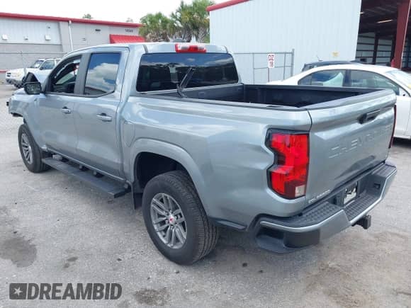 2023 Chevrolet Colorado 2WD LT с VIN 1GCPSCEK2P1200712, выставлен на аукционе IAAI как лот 42565971 с пробегом 40 101 миль миль и . История ставок и продаж доступна на DreamBid. Изображение 3.