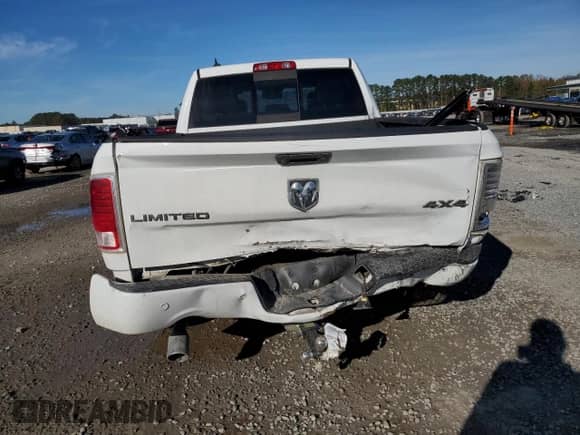 2015 Ram 1500 Laramie Limited z VIN 1C6RR7WM3FS728609, wystawiony jako Copart lot #80263024 z przebiegiem 57 297 mil mil oraz Szkoda całkowita • Salvage title. Historia ofert i sprzedaży dostępna na DreamBid. Obrazek 6.