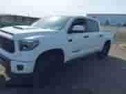 2020 Toyota Tundra SR5 z VIN 5TFDY5F11LX936048, wystawiony jako IAAI lot #42018523 z przebiegiem 102 445 mil mil oraz . Historia ofert i sprzedaży dostępna na DreamBid. Obrazek 2.