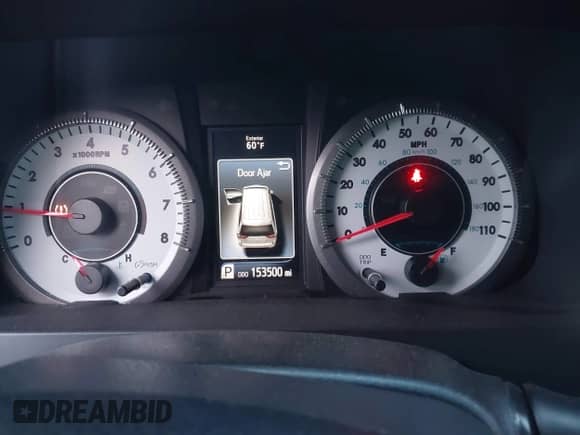 2016 Toyota Sienna SE with VIN 5TDXK3DC6GS721378, listed as a IAAI auction lot 43371442 with 153,500 mi miles and . Bid and sale history available at DreamBid. Image 7.