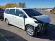 2016 Toyota Sienna XLE z VIN 5TDYK3DC1GS728176, wystawiony jako IAAI lot #40878539 z przebiegiem 360 030 mil mil oraz . Historia ofert i sprzedaży dostępna na DreamBid. Obrazek 13.