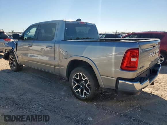2025 Ram 1500 Laramie с VIN 1C6SRFJPXSN542426, выставлен на аукционе Copart как лот 87101845 с пробегом 6 545 миль миль и Списание • Salvage title. История ставок и продаж доступна на DreamBid. Изображение 2.