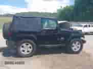 2010 Jeep Wrangler Sahara с VIN 1J4AA5D16AL110711, выставлен на аукционе IAAI как лот 42751095 с пробегом 266 079 миль миль и . История ставок и продаж доступна на DreamBid. Изображение 13.