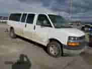 2017 Chevrolet Express Passenger LT z VIN 1GAZGPFG7H1123602, wystawiony jako Copart lot #85426194 z przebiegiem Nie podano mil oraz Czysty tytuł • Clean title. Historia ofert i sprzedaży dostępna na DreamBid. Obrazek 4.