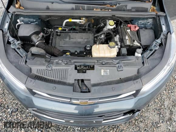 2021 Chevrolet Trax LS with VIN KL7CJKSB2MB303342, listed as a Copart auction lot 71508915 with 46,500 mi miles and Clean title. Bid and sale history available at DreamBid. Image 12.