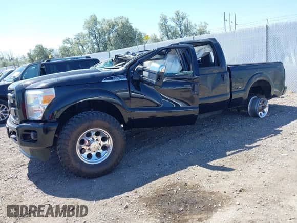 2016 Ford F-250 Lariat z VIN 1FT7W2BT2GEB31654, wystawiony jako IAAI lot #42674120 z przebiegiem 143 452 mil mil oraz . Historia ofert i sprzedaży dostępna na DreamBid. Obrazek 2.
