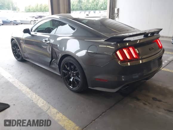 2017 Ford Mustang GT z VIN 1FA6P8CF0H5247785, wystawiony jako IAAI lot #43151880 z przebiegiem 58 439 mil mil oraz . Historia ofert i sprzedaży dostępna na DreamBid. Obrazek 3.