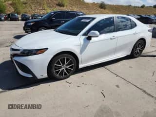 2023 Toyota Camry SE with VIN 4T1G11BK3PU093529, listed as a Copart auction lot 70646835 with 36,783 mi miles and Salvage title. Bid and sale history available at DreamBid. Image 1.