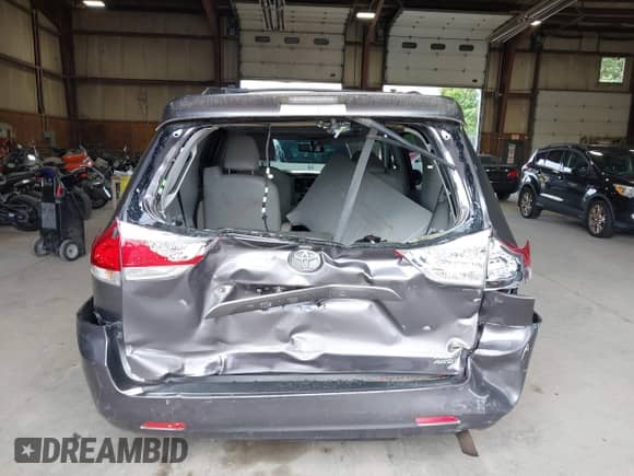 2014 Toyota Sienna Limited с VIN 5TDDK3DC7ES078040, выставлен на аукционе IAAI как лот 42771373 с пробегом 214 399 миль миль и . История ставок и продаж доступна на DreamBid. Изображение 6.