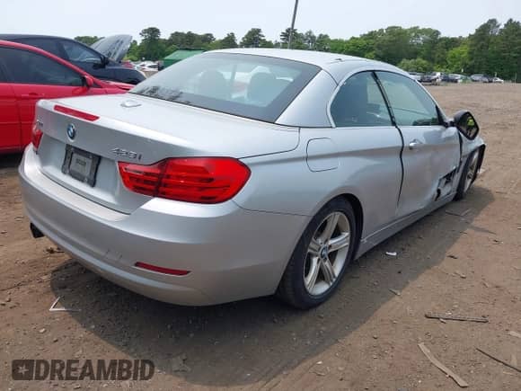 2015 BMW 4 Series 428i xDrive с VIN WBA3T1C58FP819868, выставлен на аукционе IAAI как лот 42418432 с пробегом 54 686 миль миль и . История ставок и продаж доступна на DreamBid. Изображение 4.