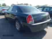 2006 Chrysler 300 with VIN 2C3KA43R56H484960, listed as a IAAI auction lot 42522592 with 200,012 mi miles and . Bid and sale history available at DreamBid. Image 3.