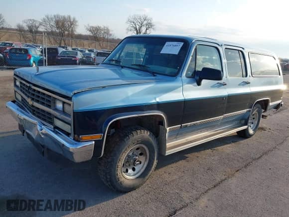 1991 Chevrolet Suburban с VIN 1GNEV16K8MF149398, выставлен на аукционе IAAI как лот 41876897 с пробегом 251 130 миль миль и . История ставок и продаж доступна на DreamBid. Изображение 13.