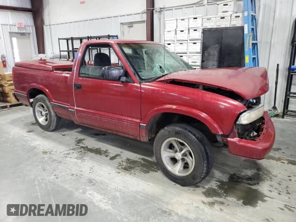 1998 Chevrolet S-10 LS с VIN 1GCCS1442W8133993, выставлен на аукционе Copart как лот 58015375 с пробегом 190 539 миль миль и Списание • Salvage title. История ставок и продаж доступна на DreamBid. Изображение 4.