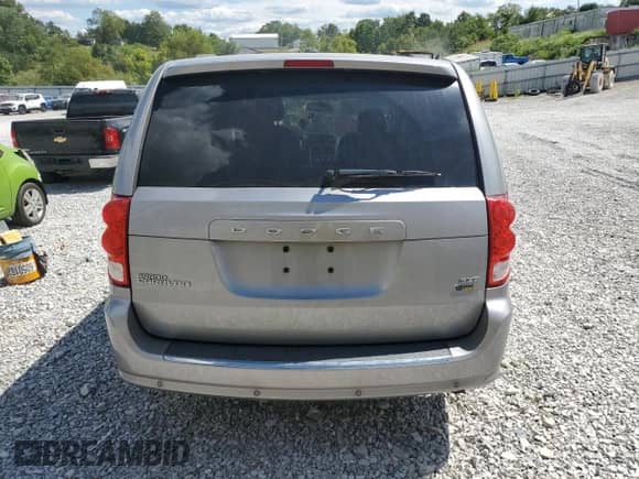 2016 Dodge Grand Caravan SXT with VIN 2C4RDGCG5GR367103, listed as a Copart auction lot 70564655 with 179,869 mi miles and Salvage title. Bid and sale history available at DreamBid. Image 6.